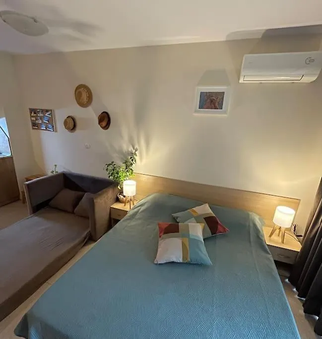 Good Mood Studio In Green Life First Line Sozopol