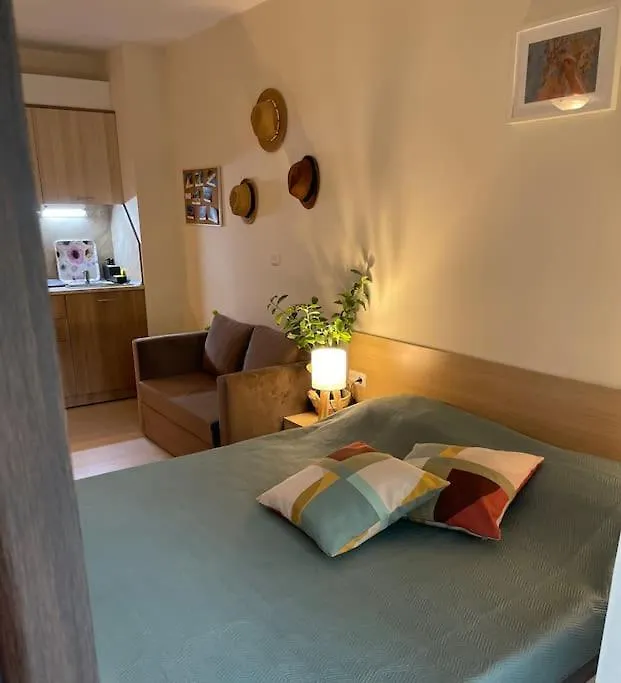 Good Mood Studio In Green Life First Line Sozopol